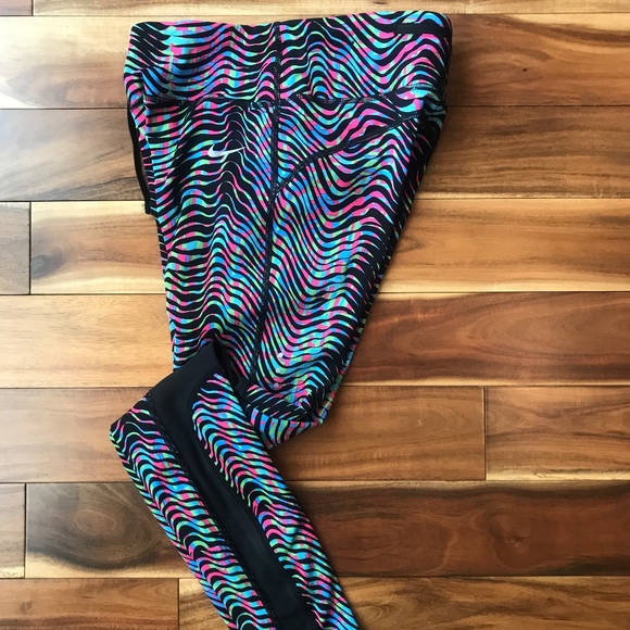 printed athletic leggings